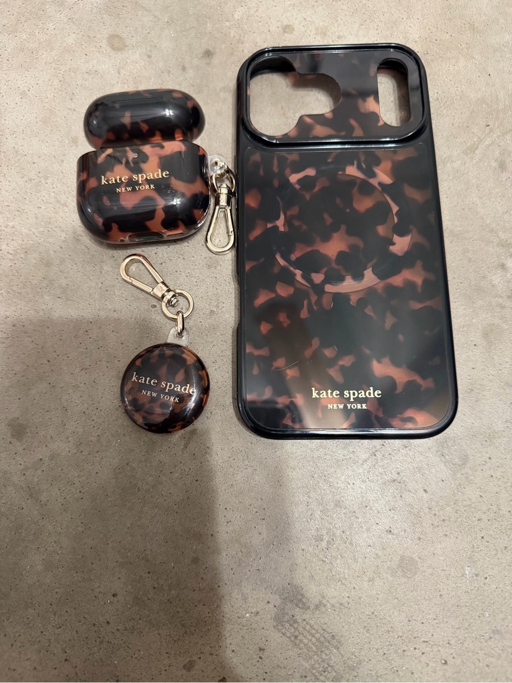 kate spade Tortoiseshell iPhone Case & Accessories Set - Brown/Black + cherry ca - Picture 2 of 4